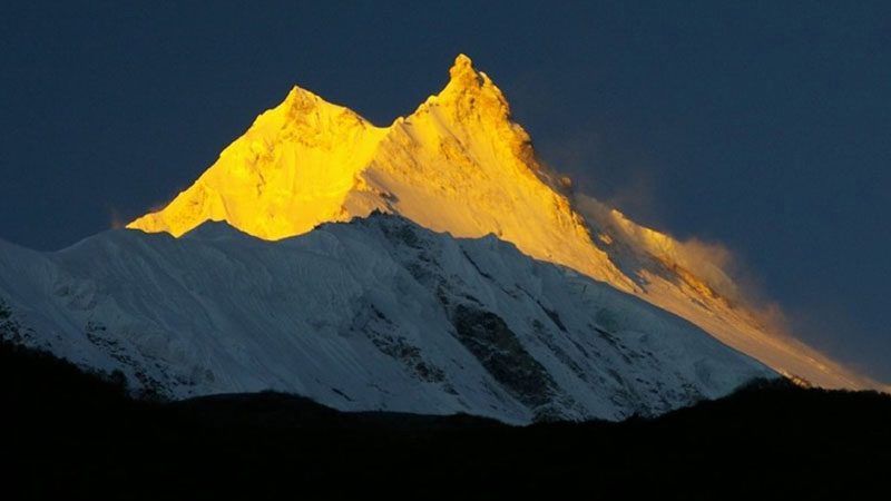 Lhakpa Sherpa-manasluSummit