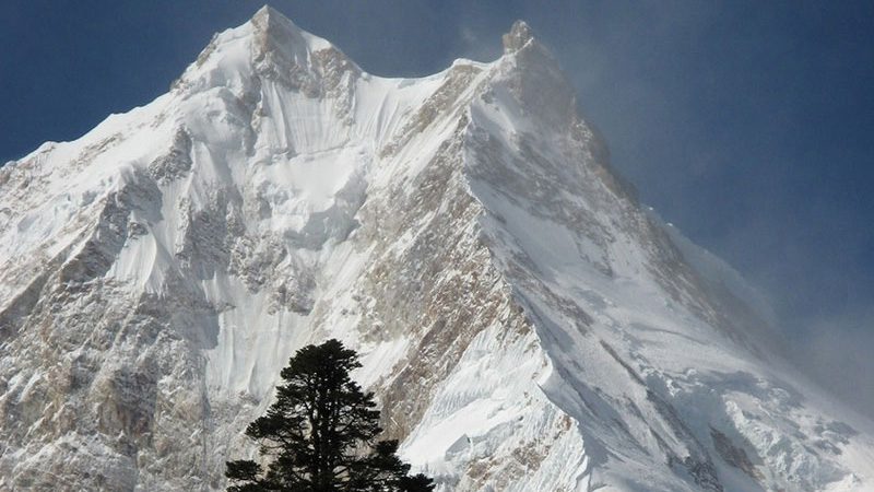 Lhakpa Sherpa-manasluSummit